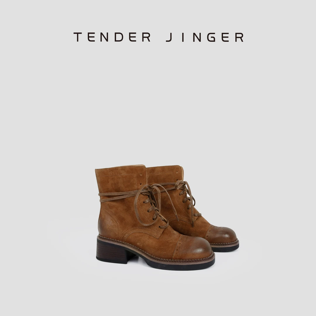 Tender Jinger｜线下专供 复古布洛克雕花绑带马丁靴 M240837