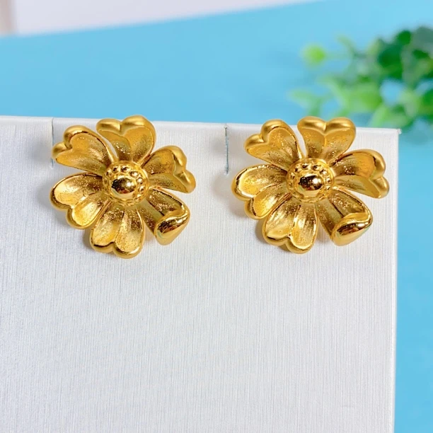老庙足金2  5D港风太阳花时尚大气直针耳钉4.69克