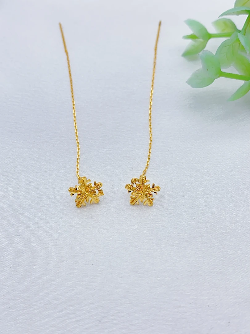 老庙足金5G精工雪花耳线经典百搭1.7克