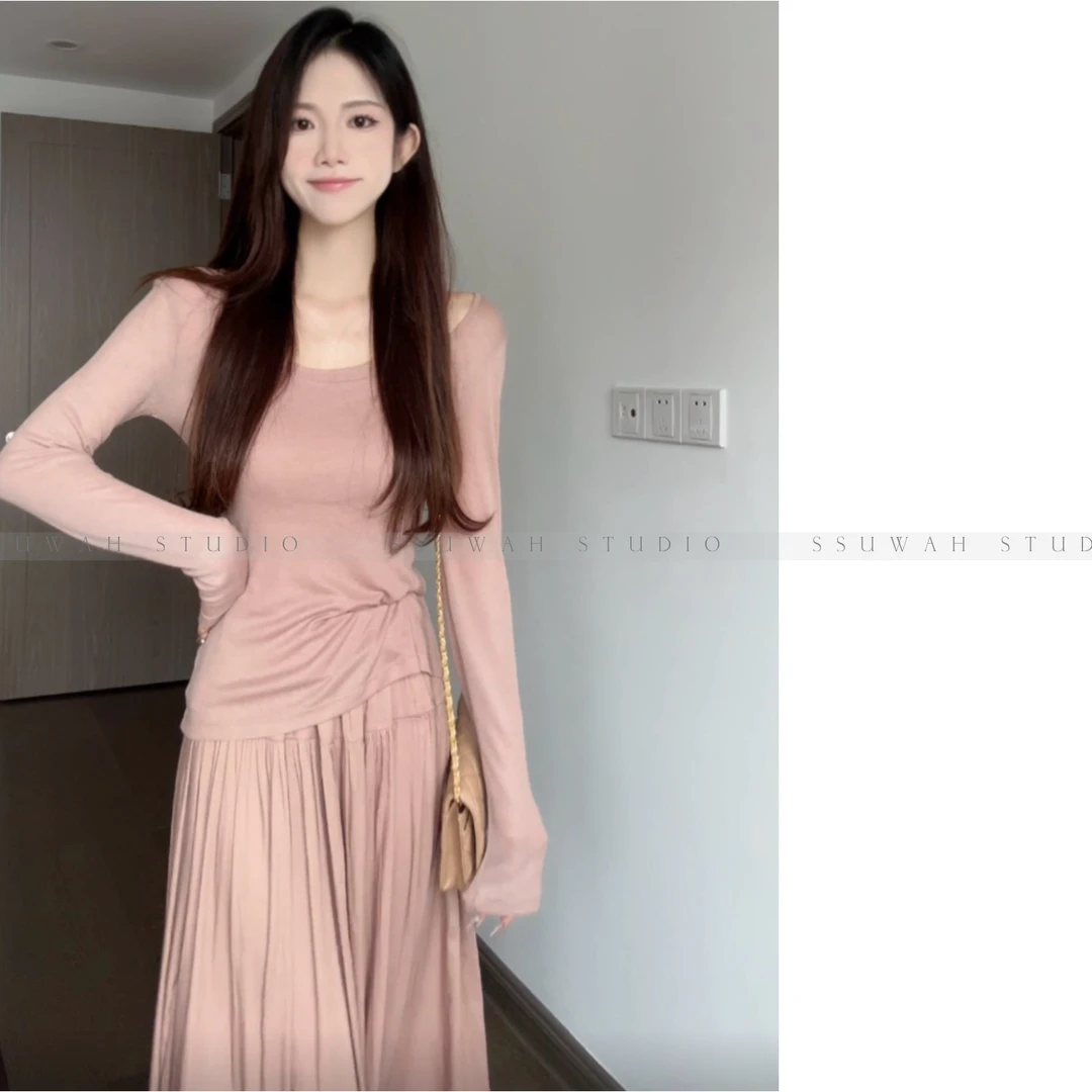 觅秋离 | SSUWAH苏木华 | 清冷系显白粉灰色T恤两件套