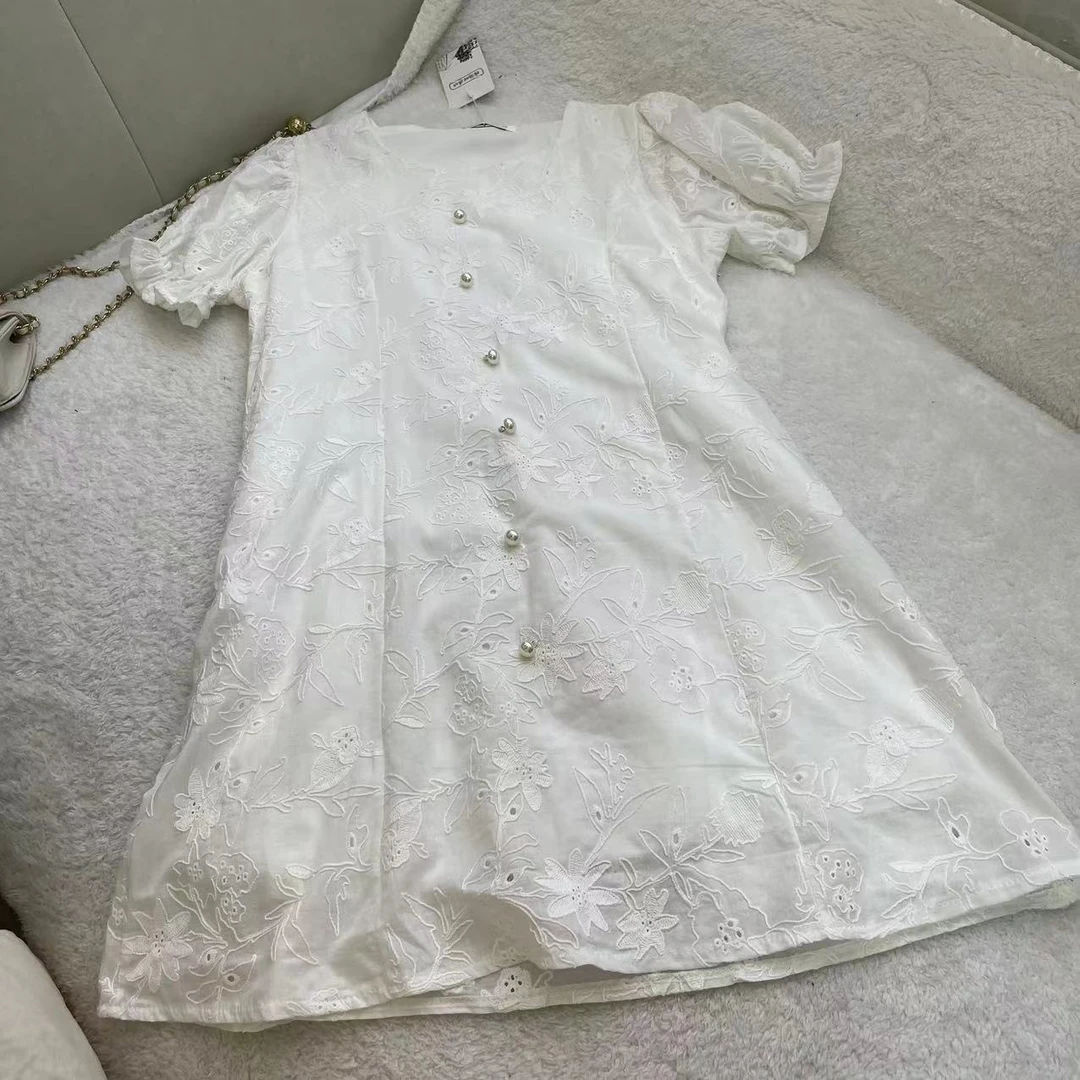 百搭珍珠扣夏季女装连衣裙C7312