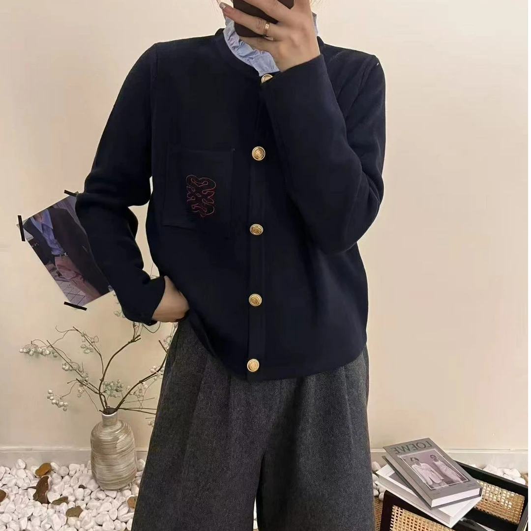 秋冬新款学院风拼接木耳边领刺绣针织开衫H1030