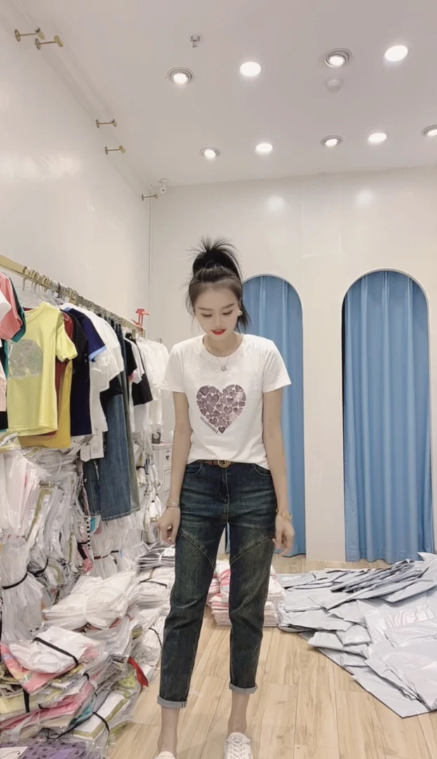 【小玉】2024新款休闲时尚百搭显瘦经典爱新上衣