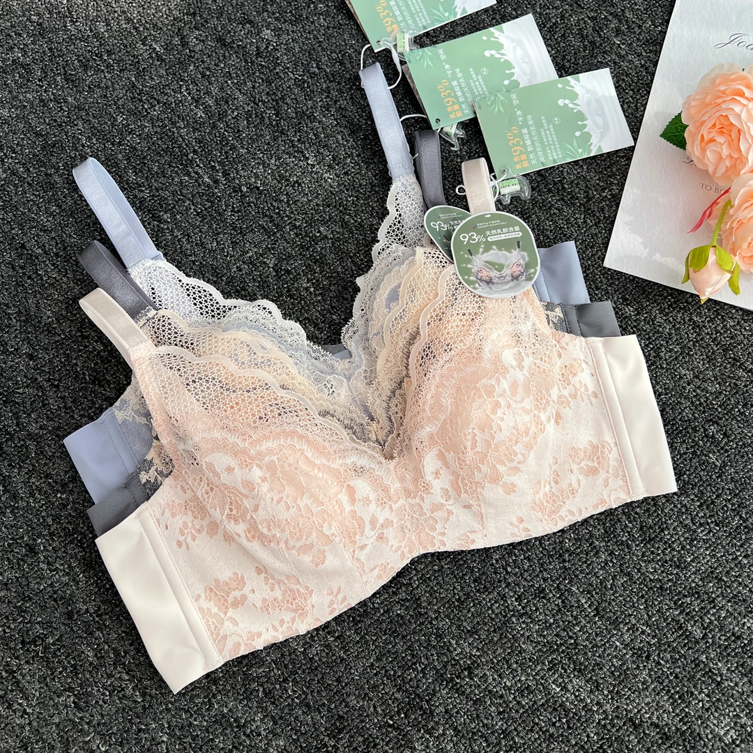 蕾丝乳胶内衣软钢圈超薄大胸显小胸聚拢调整型兔耳杯收副乳文胸罩