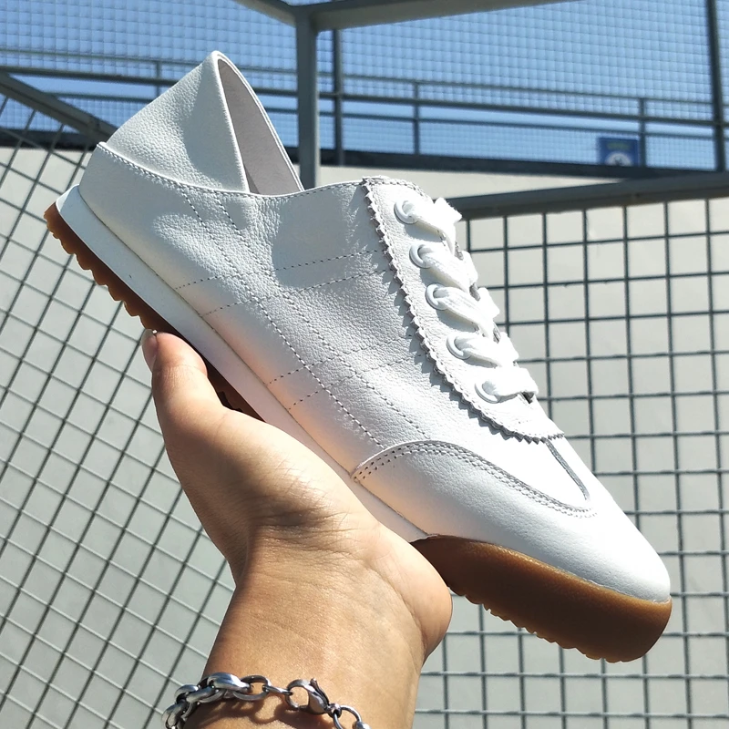 2024夏季新款韩版百搭纯色低帮系带时尚休闲男鞋透气舒适小白鞋