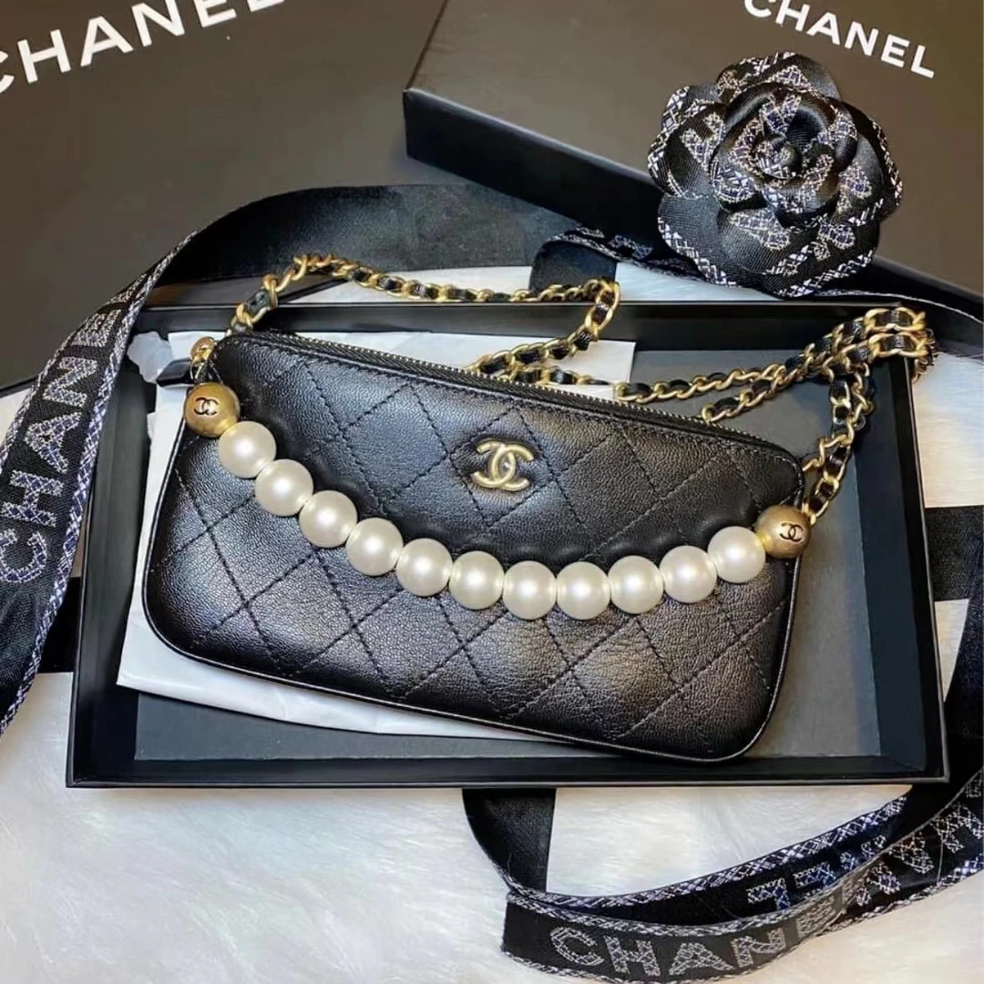 99新 Chanel/香奈儿   【专属】黑金珍珠链条woc斜跨包/29开