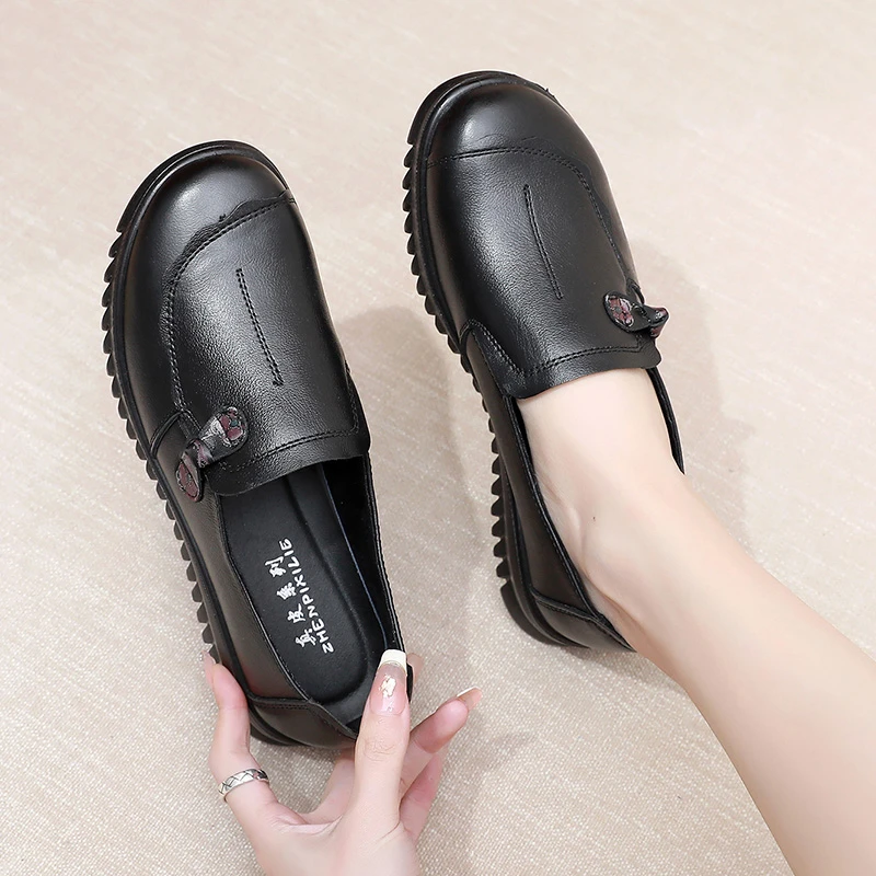 妈妈鞋春秋款女鞋中老年皮鞋真皮软底单鞋舒适防滑老人鞋奶奶鞋女