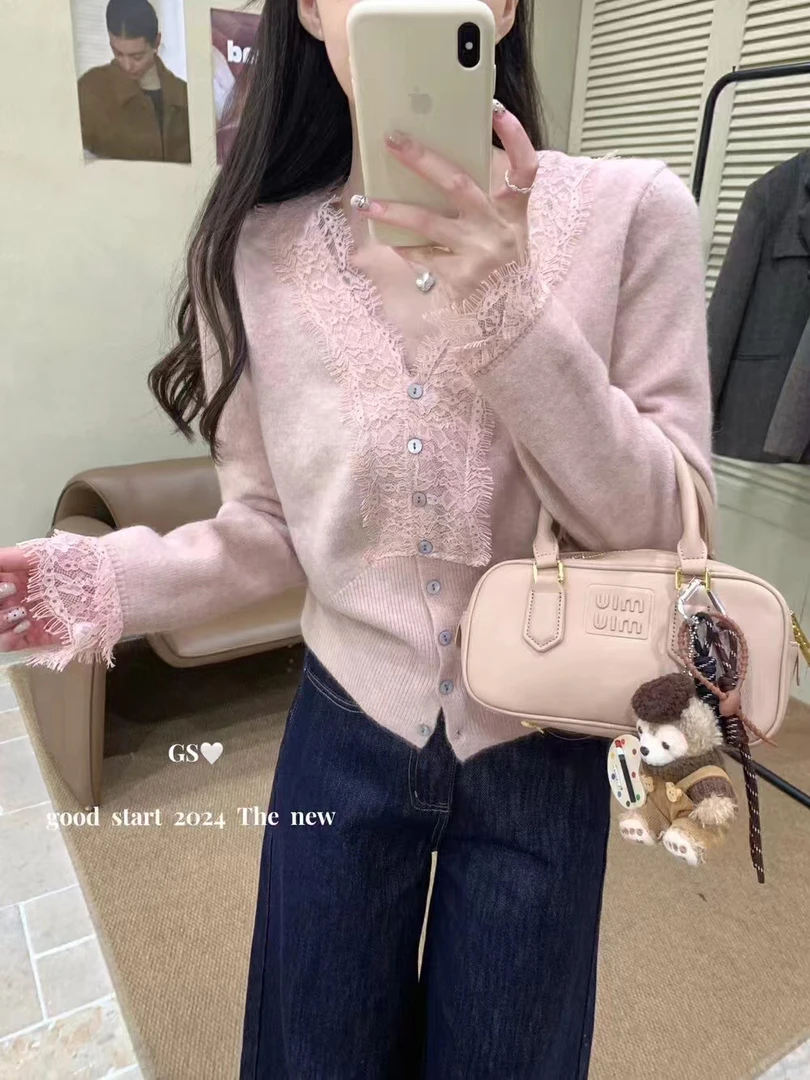 花边打底衫女2024新款春秋气质长袖时髦内搭洋气V领上衣