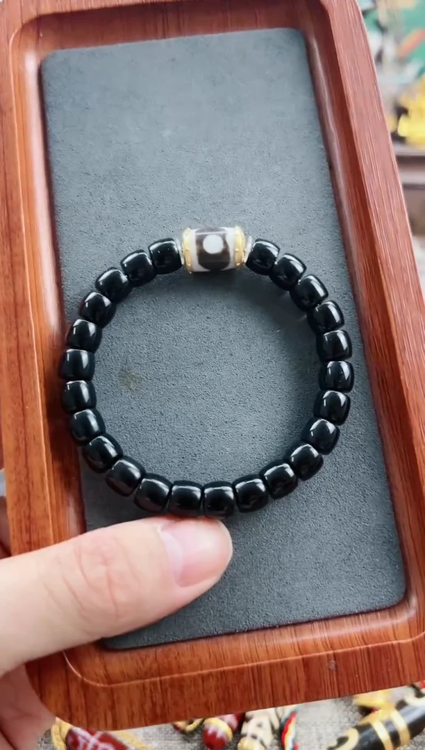 【闪购商品】玛瑙手饰18K金镶嵌手串