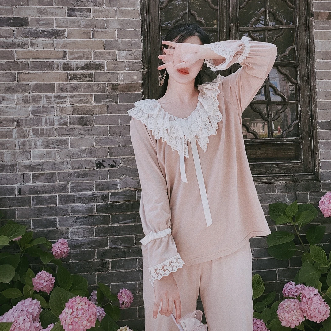 【初夏茱萸】藕粉V领双层蕾丝宽松大码睡衣甜美短袖春夏套头女睡衣