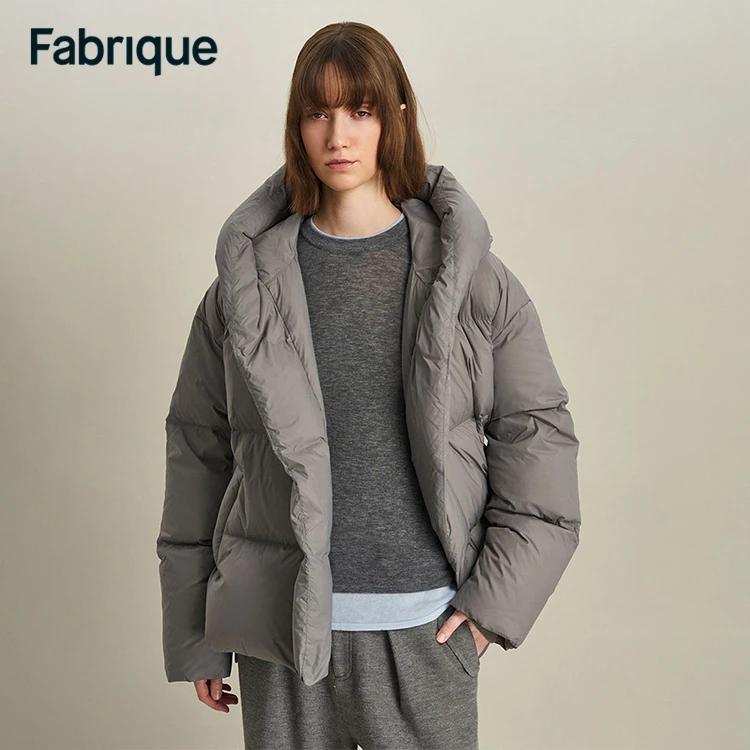 Fabrique Iliana 秋冬新款超轻无胆90白鸭绒连帽腰带羽绒服外套女