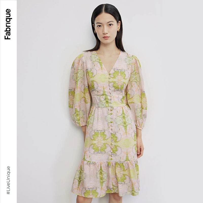 Fabrique 天丝混纺泡泡袖印花连衣裙气质显瘦收腰短裙 Ofioremio