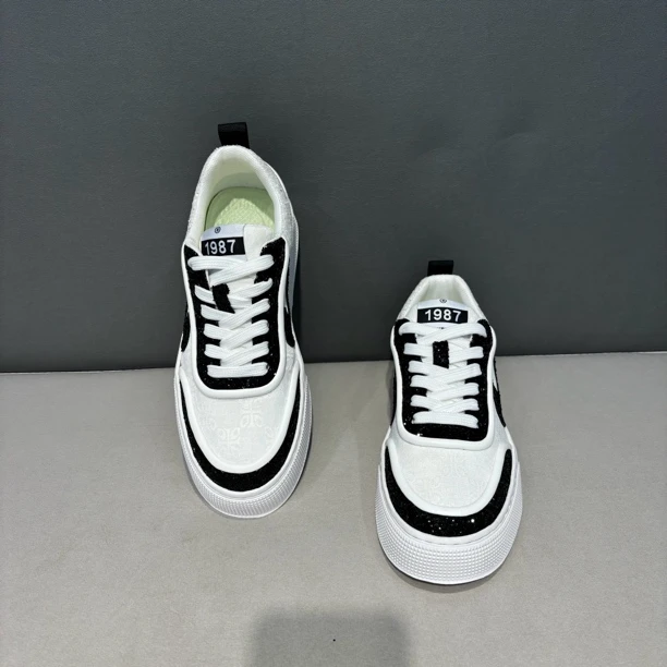 2024秋季新款韩版时尚亮片潮男低帮舒适软底百搭休闲鞋男鞋