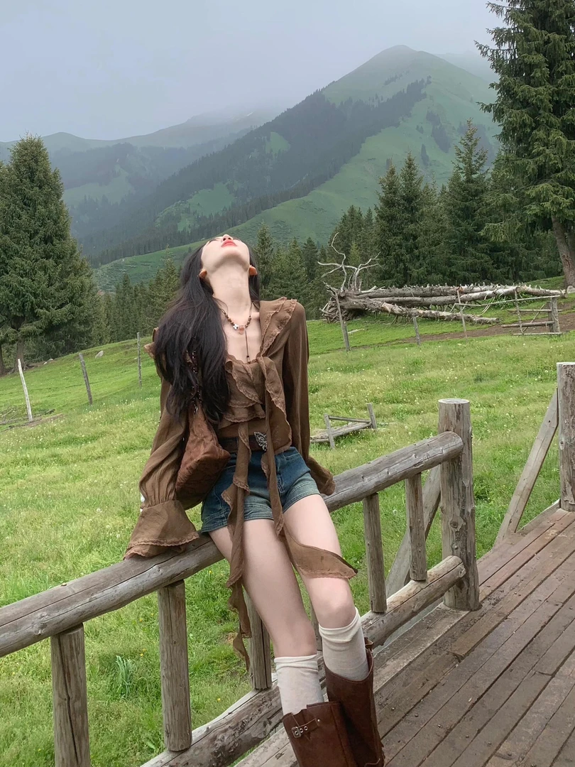 波西米亚风重工荷叶边衬衫女夏季新款复古雪纺喇叭袖衬衣背心上衣