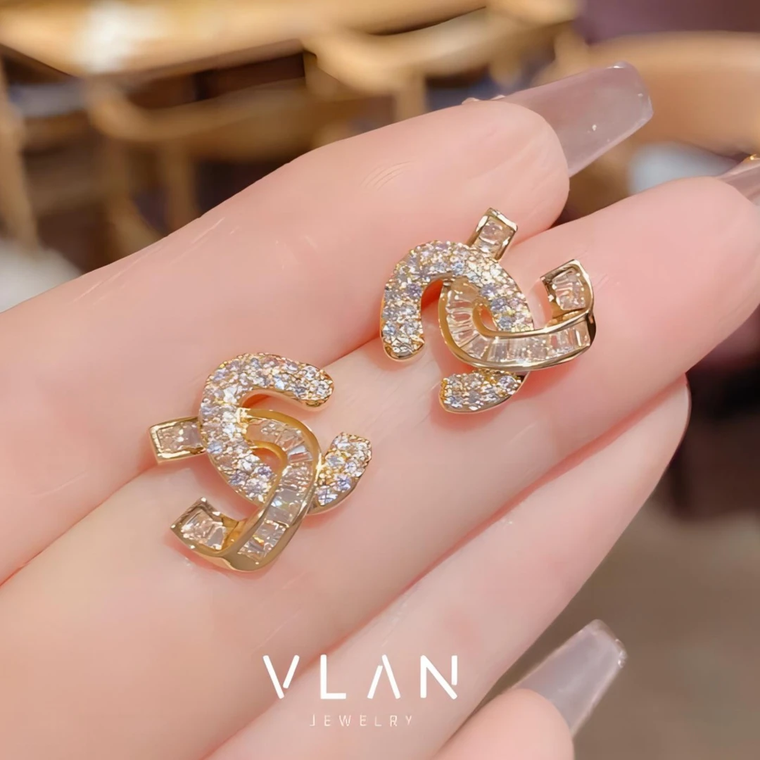 VLAN/薇澜 铜合金合成锆石耳饰 微镶双C耳钉气质名媛精致时尚轻奢