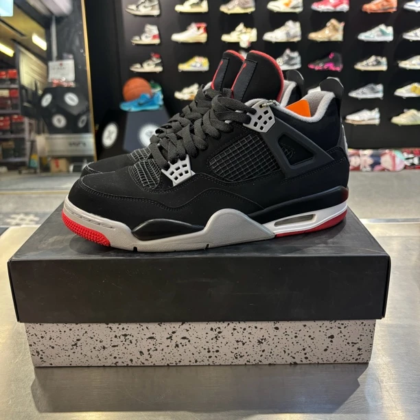 捡漏aj4黑红 43码 中古原盒 1299好价球鞋