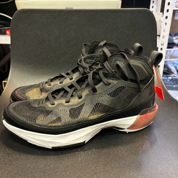 捡漏aj37黑红45码二手好价球鞋