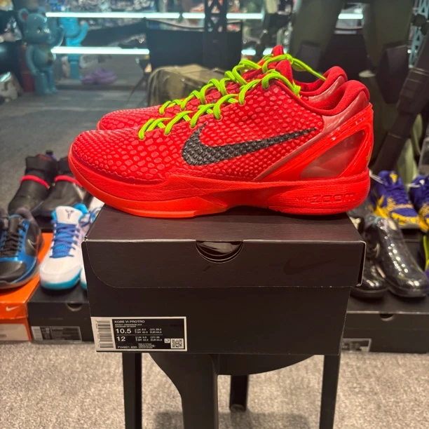 Nike 科比6 反转青蜂侠 44.5码 全新原盒 3399好价