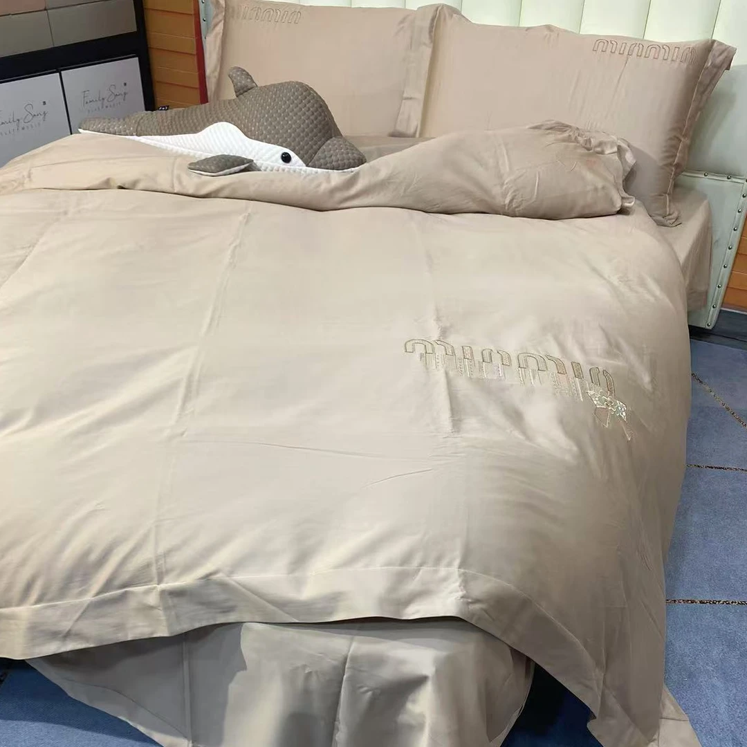 M-100%全棉四件套贡缎实拍图卧室轻奢简约风格高档欧式家用创意