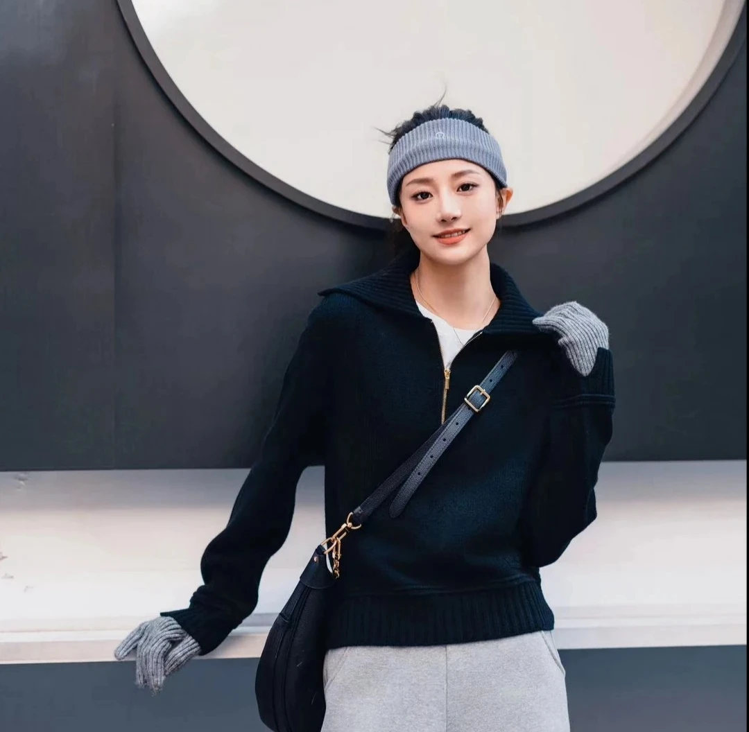 GIRDEAR/哥弟秋冬新款显瘦百搭款半拉链翻领毛衣 1399674