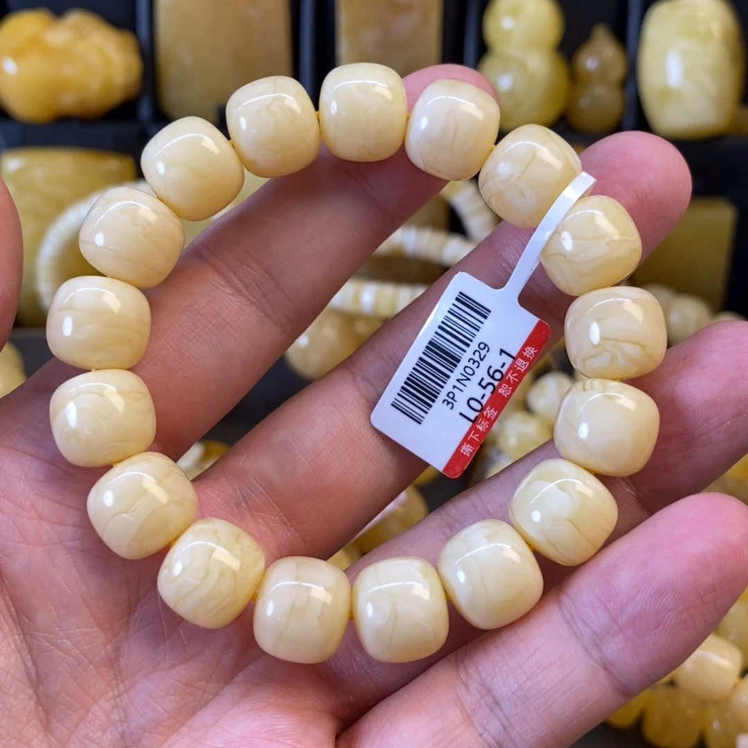 蜜蜡裸石未镶嵌爹*同料