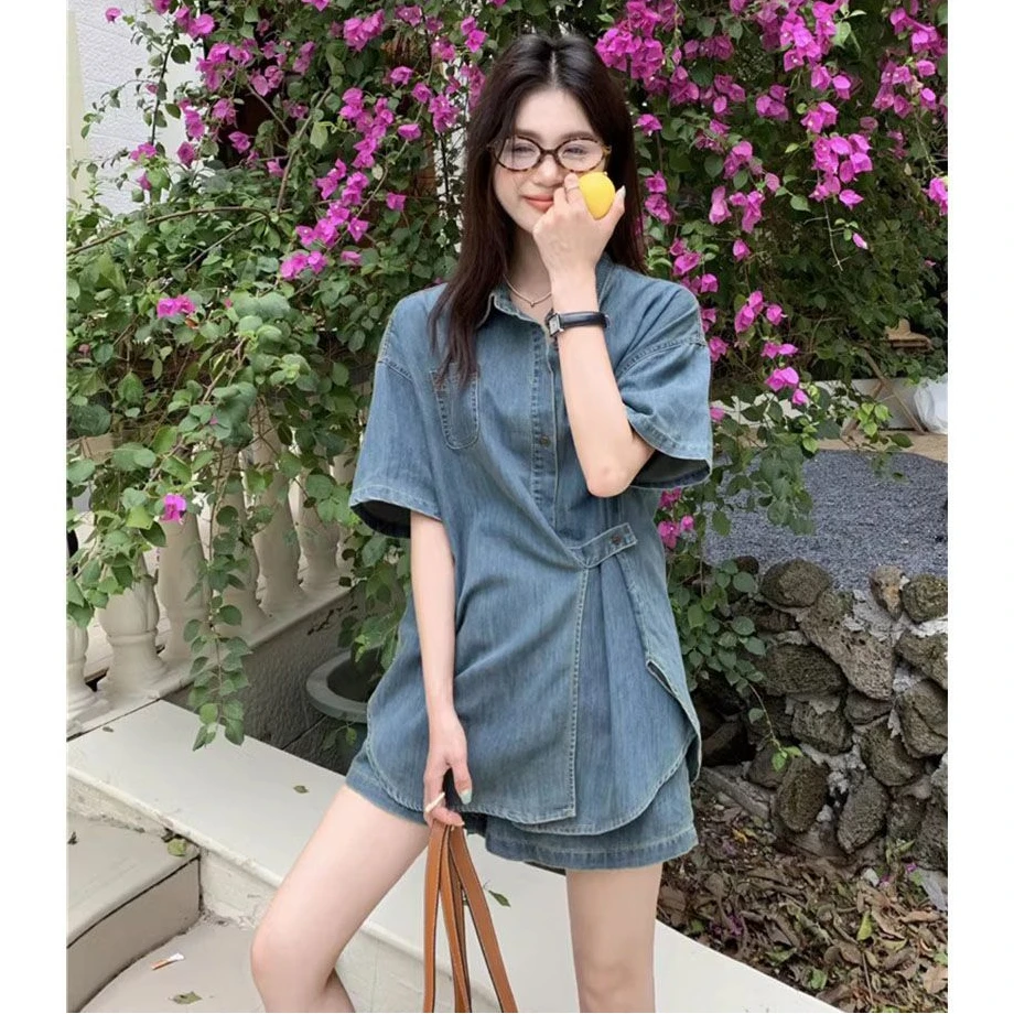 气质慵懒风穿搭一整套新款夏季设计感牛仔衬衣高腰显瘦短裤两件套