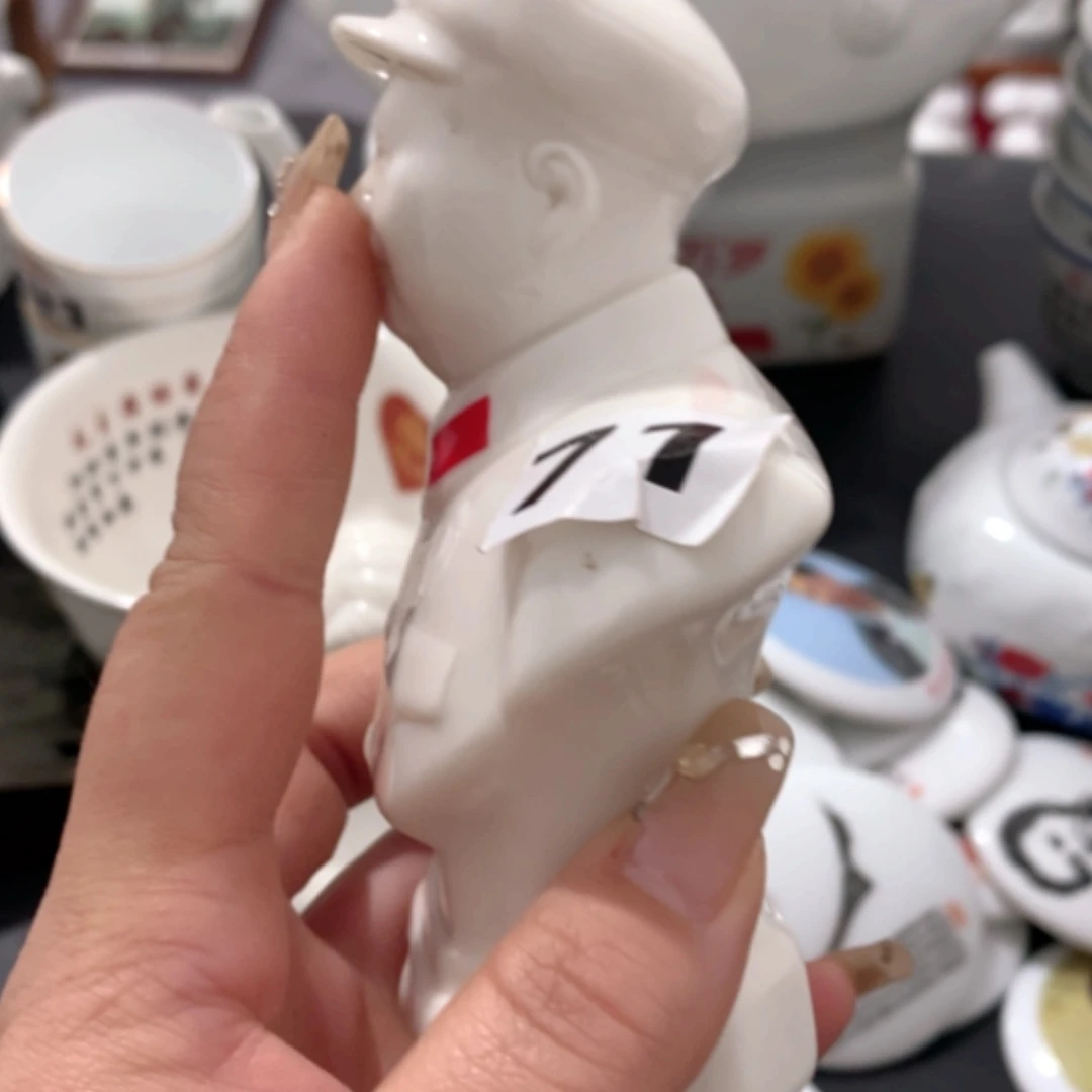 【闪购商品】瓷摆件