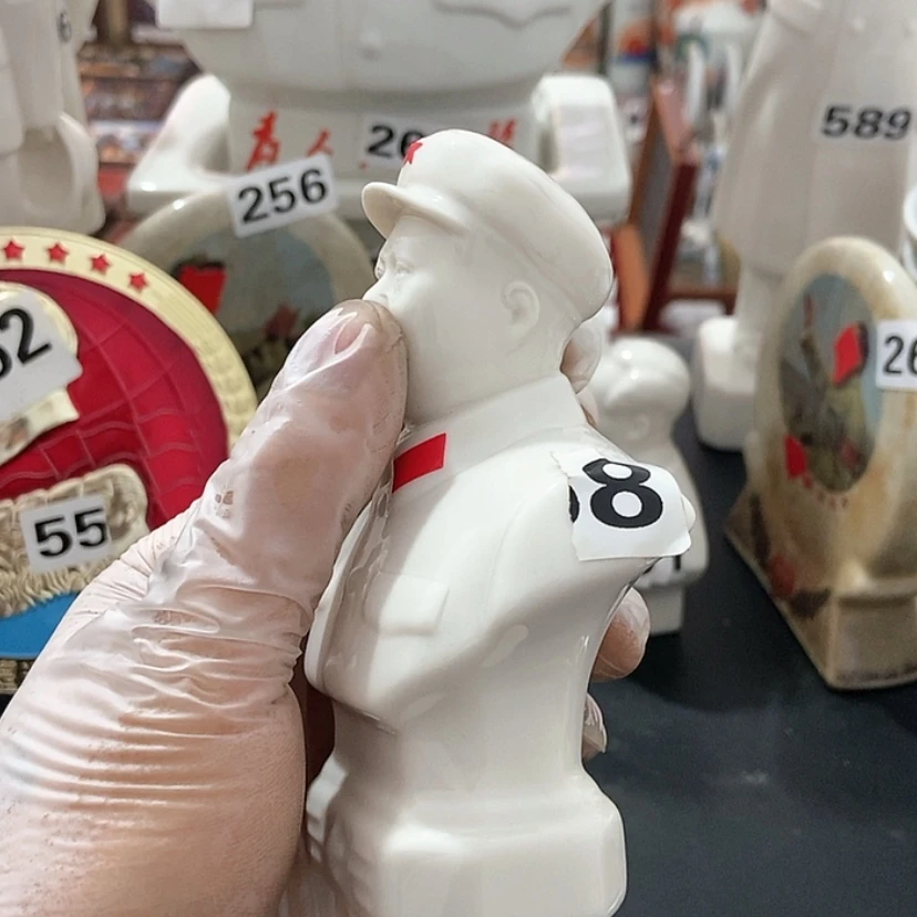 【闪购商品】瓷摆件