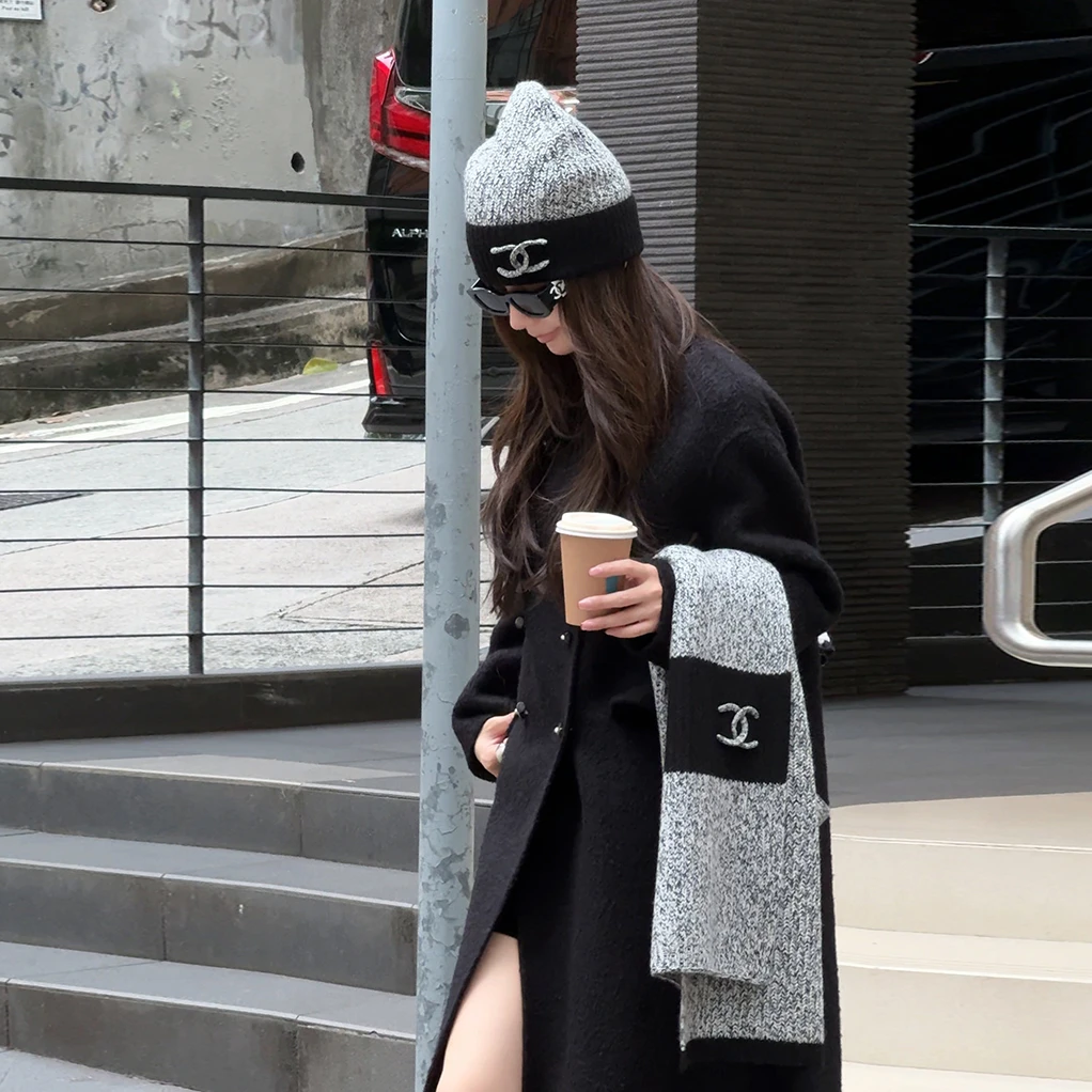 COCO ZONE 刘一一 秋冬设计感双排扣翻领中长款毛呢外套CC1C2323