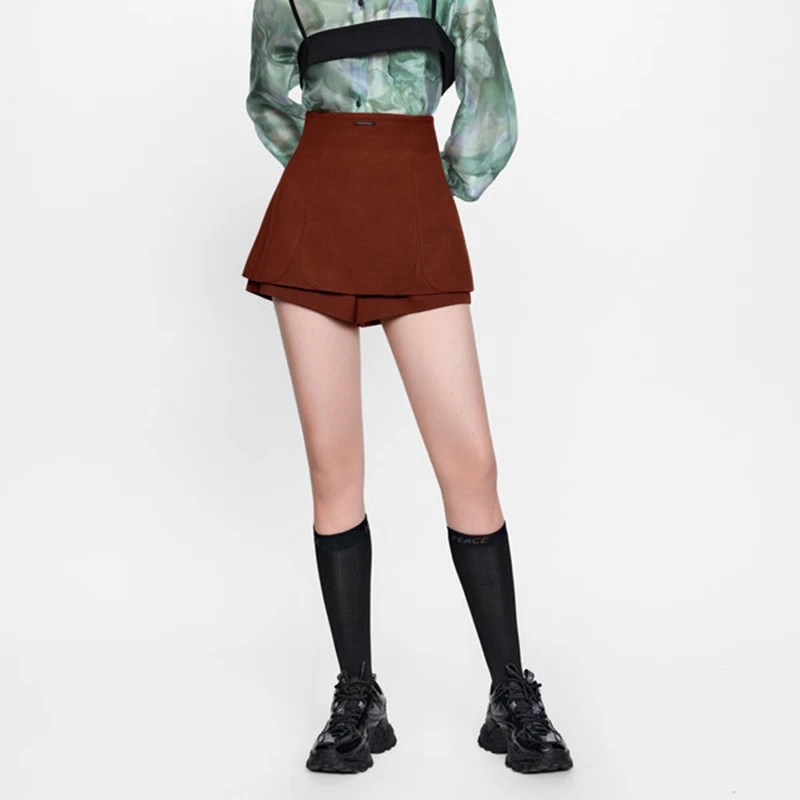 Z656酷美短款裙裤