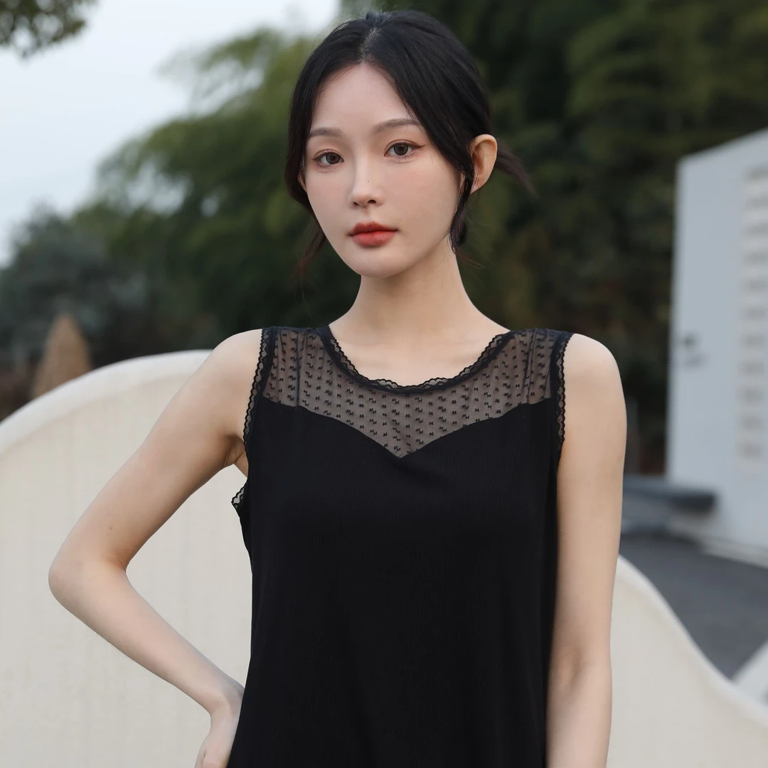 9773加肥加大春夏女士洋气重工拼接蕾丝衫镂空时尚百搭短袖