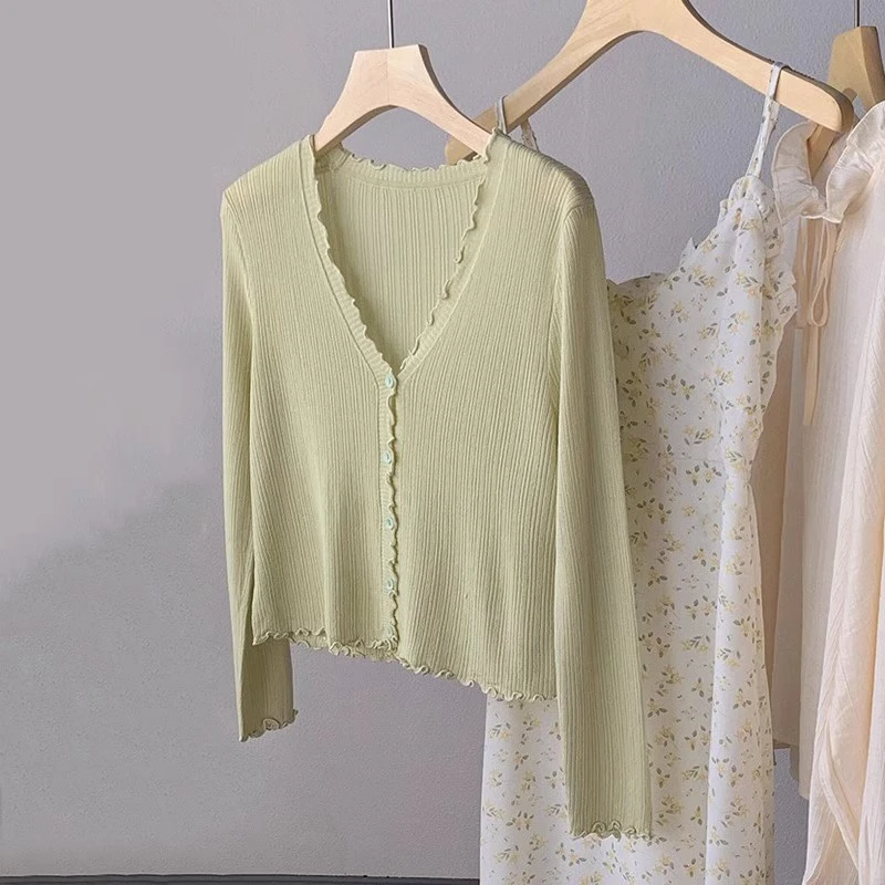 夏季女装时髦洋气冰丝防晒针织衫开衫薄款外套披肩小外搭气质上衣