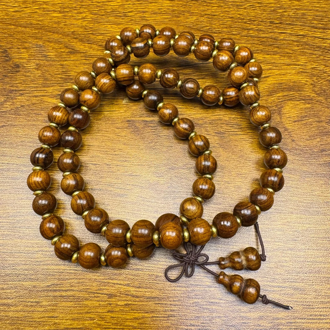 A15 64颗花梨木脖挂+隔珠