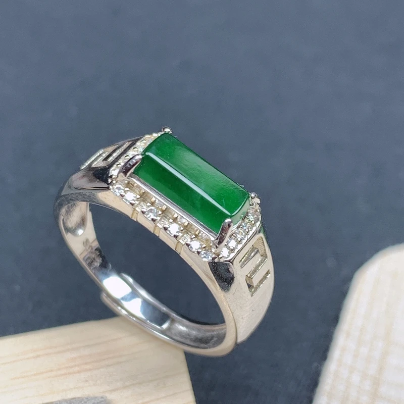 优惠纯天然A货翡翠925银托镶嵌冰种阳绿色马鞍戒指满绿女款精美