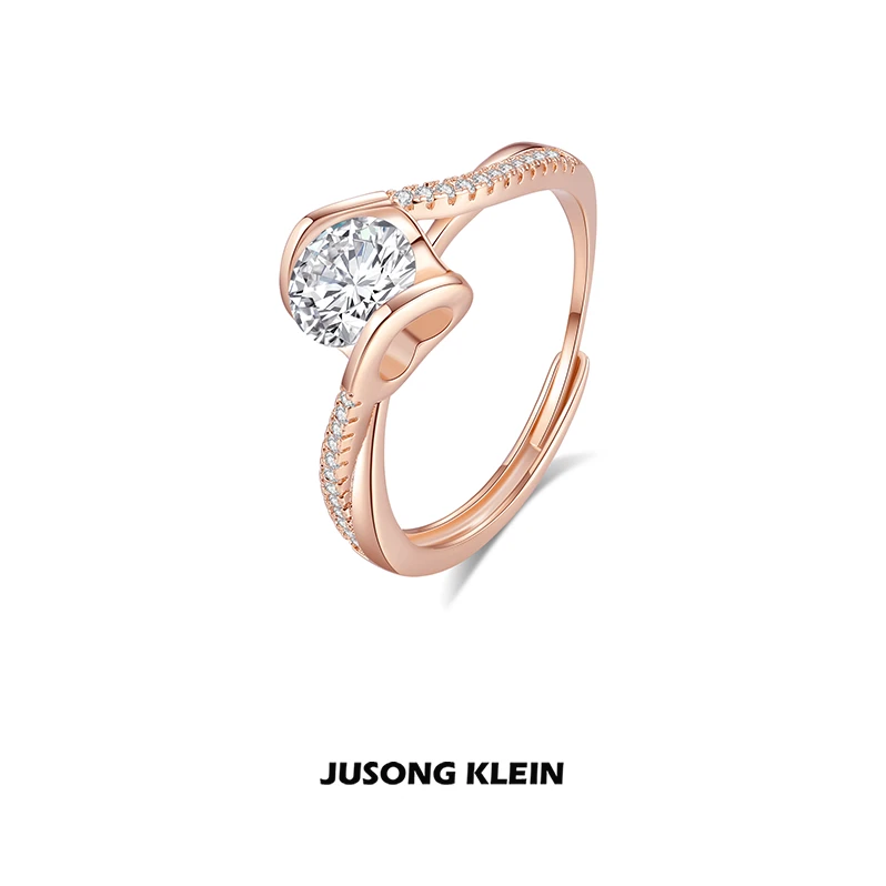 Jusong klein 铜合金戒指 高订系列锆石爱心扭臂戒指女轻奢感指环