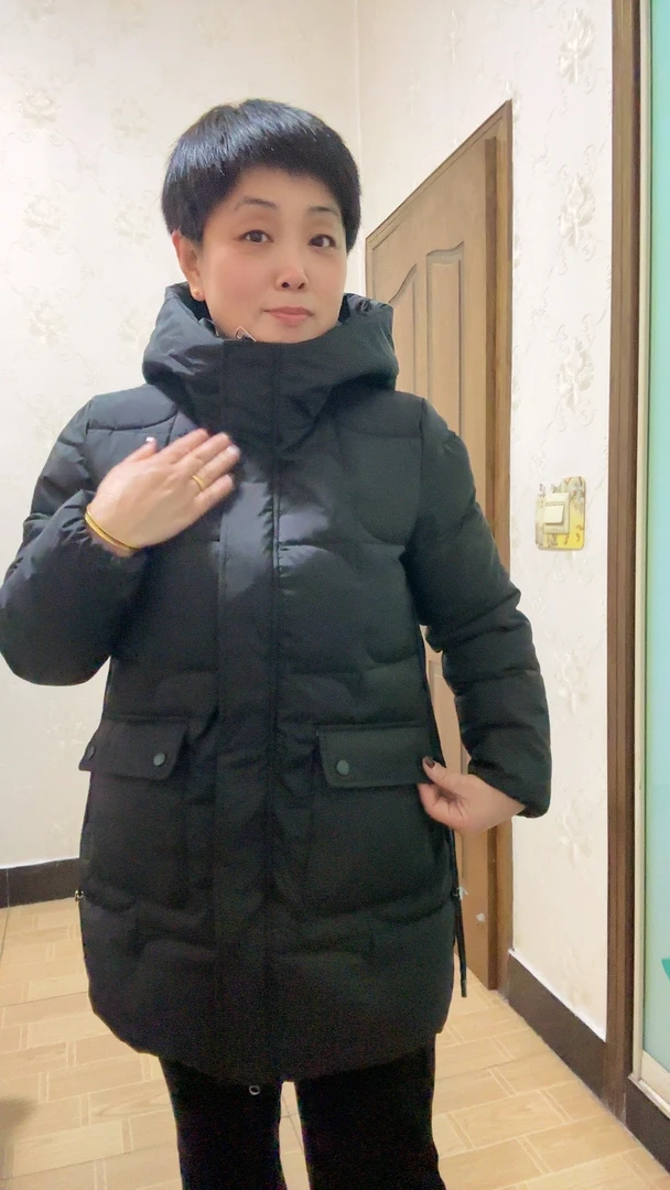 新款时尚中长款连帽棉服