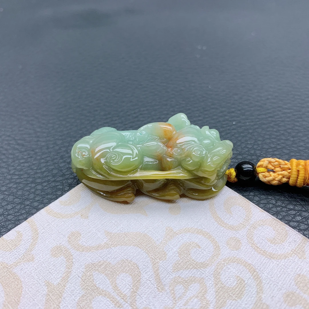 290~天然翡翠A货冰透精雕黄+绿招财貔貅吊坠气质高贵精美挂件