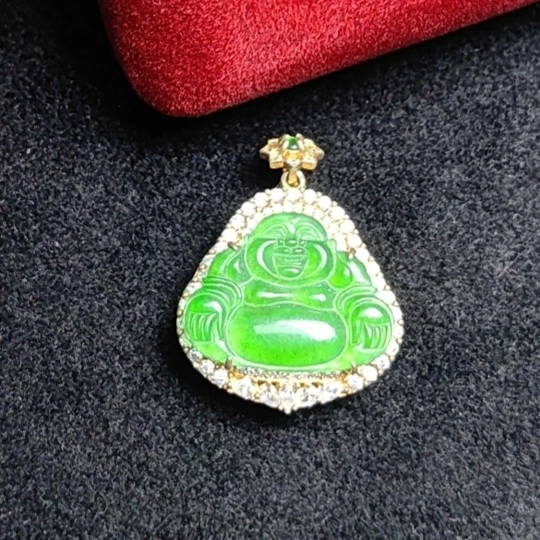 天然A货翡翠冰阳绿佛公吊坠 多样性发货 气质绿色精美镶嵌时尚