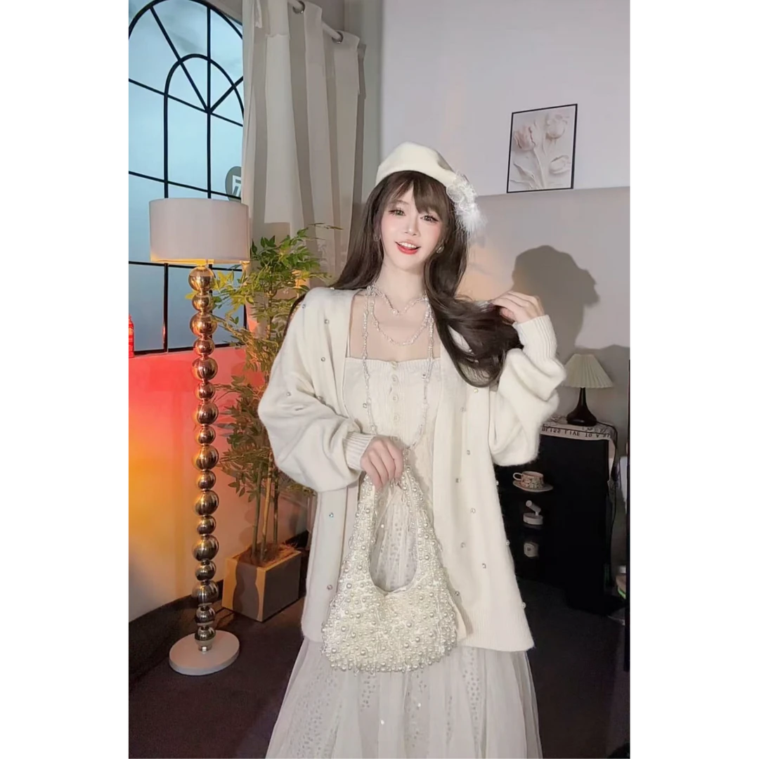 【崔】一朵一果 韩版开衫毛衣加吊带两件套重工上衣针织外套244056