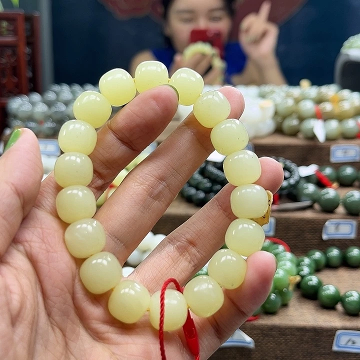 和田玉手串未镶嵌