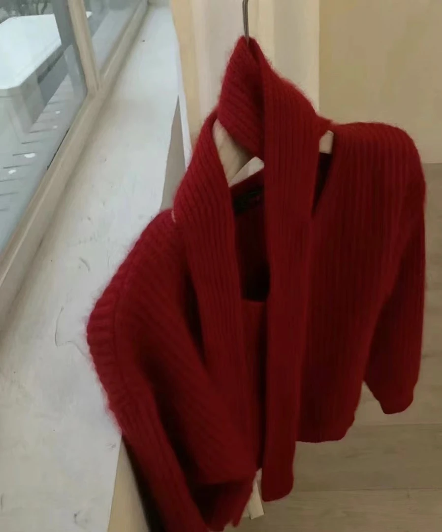 小马家 新年新款v领上衣