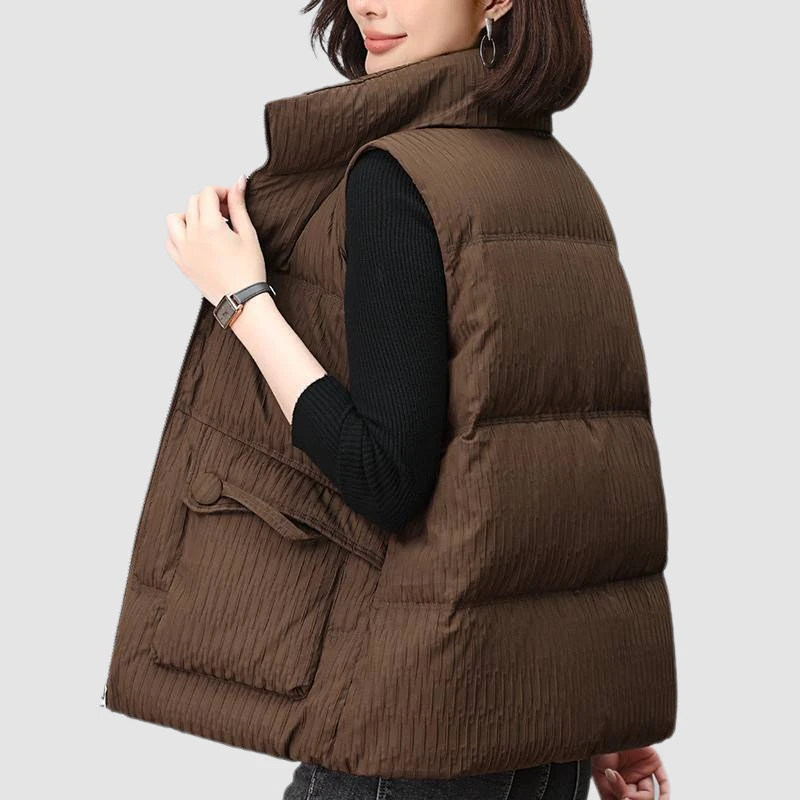 立领羽绒马甲女冬季2024新款中年妈妈宽松休闲短款白鸭绒马夹背心