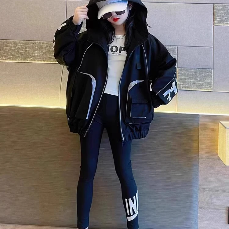 女童外套春秋款2024新款儿童秋装大童秋季洋气时髦潮酷女孩冲锋衣