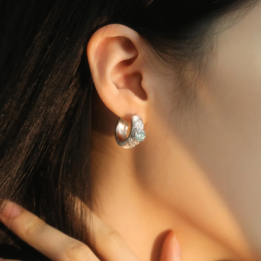 925银莫桑石耳饰 <布契拉提风>蓝色莫桑祥云杵拉丝耳扣耳环