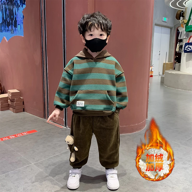 男童秋冬加绒套装2024新款洋气痞帅小儿童休闲卫衣帅气时髦两件套