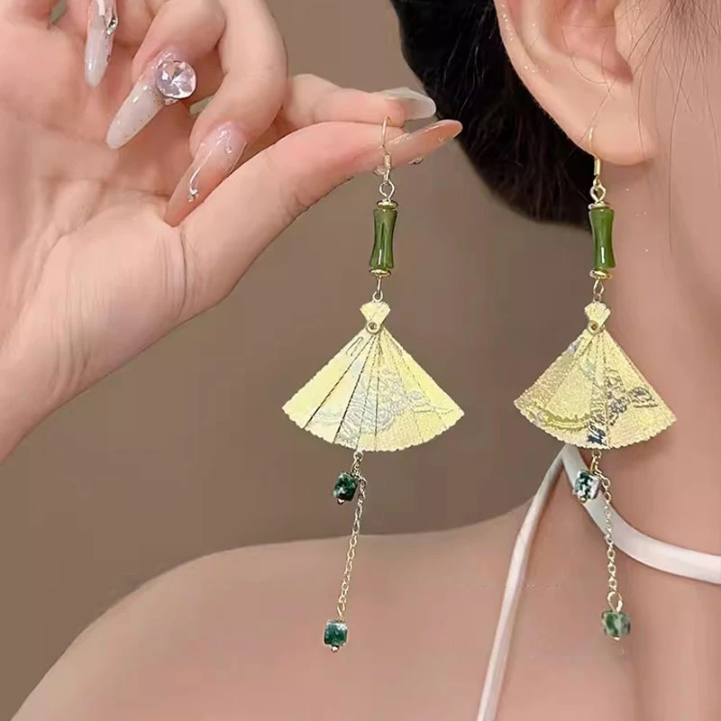 新中式复古雕纹扇流苏串珠耳环女古典国风耳钉小众设计感长款耳饰