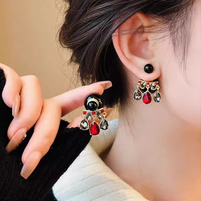 新款耳饰法式精致复古独特红黑色钻圆球流苏短款时尚爆款耳环4596