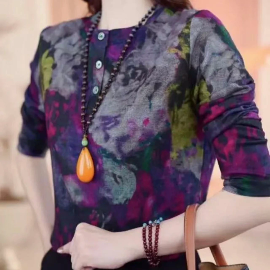 高级感洋气印花上衣女2024秋冬季圆领套头小衫女士减龄显瘦打底衫