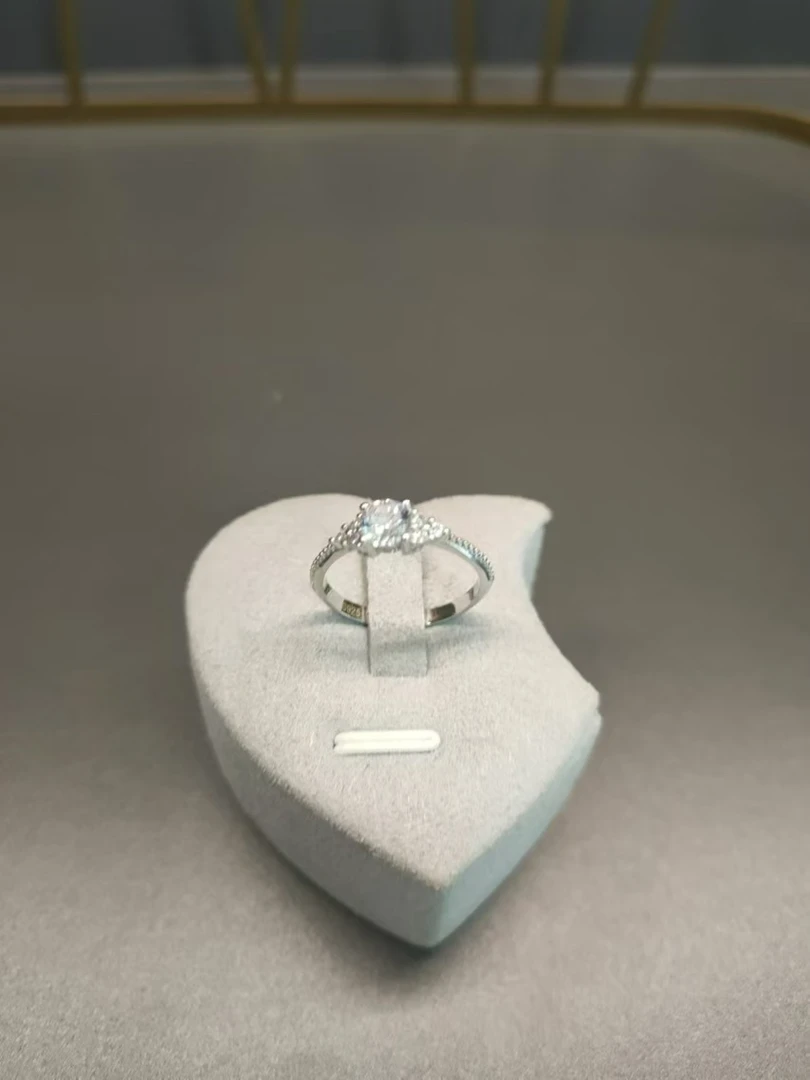 925银莫桑石戒指 三生缘50分戒指.xx207