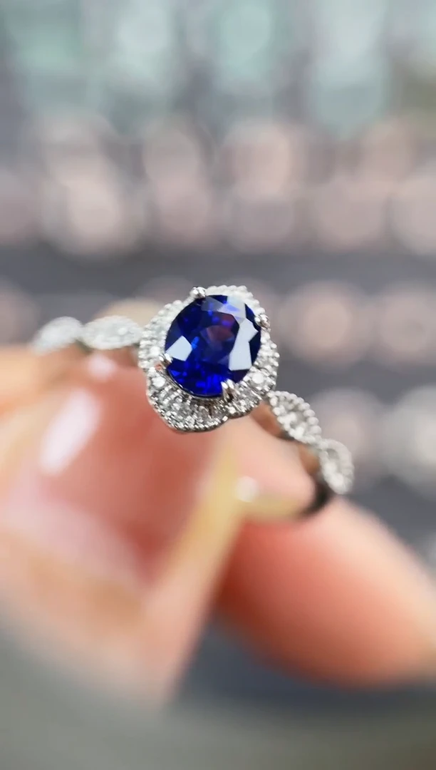 【闪购商品】蓝宝石戒指18K金镶嵌设计师皇家蓝款0.81ct